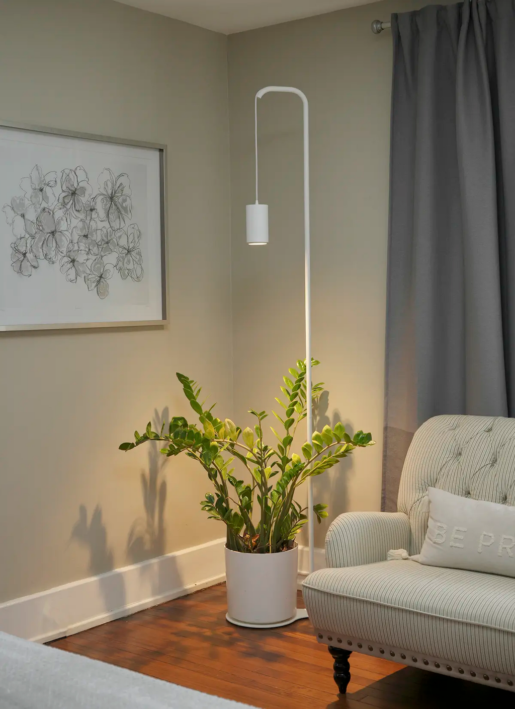 Aspect™ Grow Light with Stello™ Pendant Stand Set